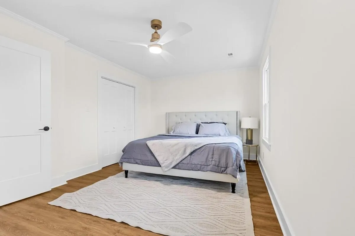 Modern 4 Bed In Quail Hollow Charlotte